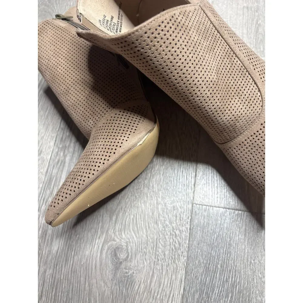 JustFab Chic Peek Perforated Ankle Boots Size 11 Taupe Tan Open Side Pointed Toe - Picture 9 of 10